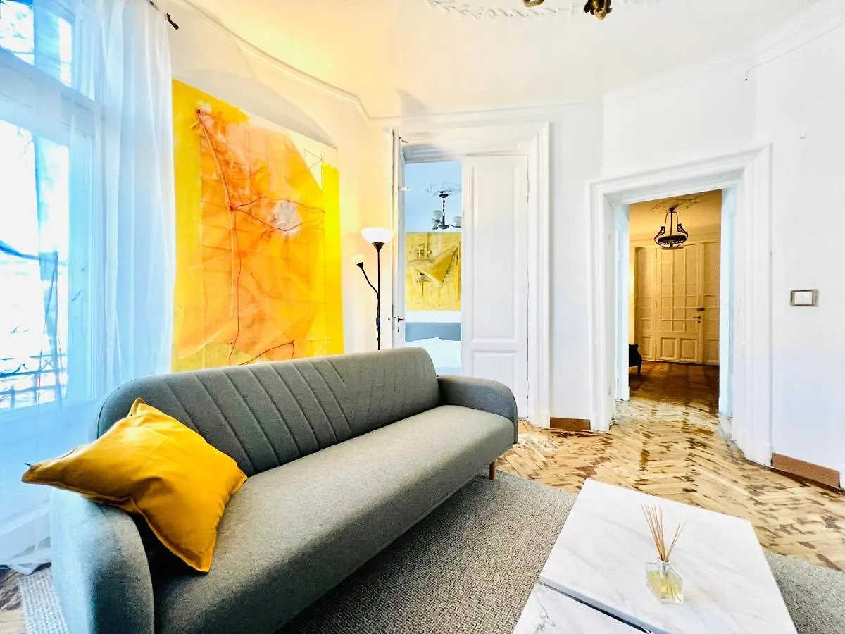 Sada Art Gallery Apartment Bukarest